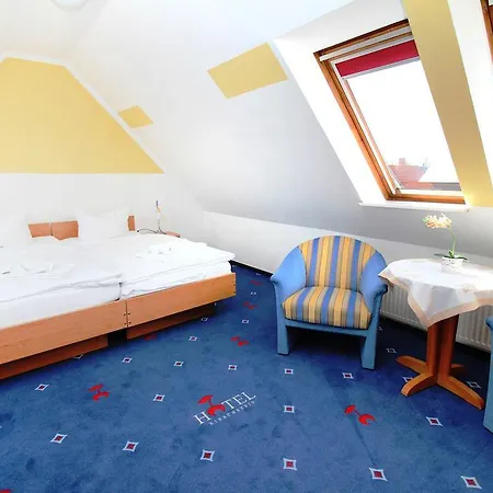 基尔希斯坦酒店 3* 沃尔加斯特