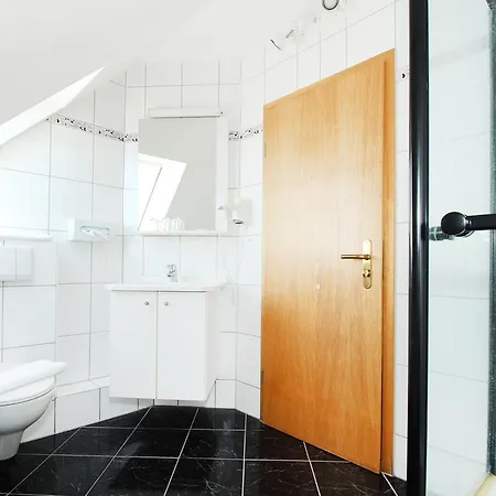 招待所 基尔希斯坦酒店